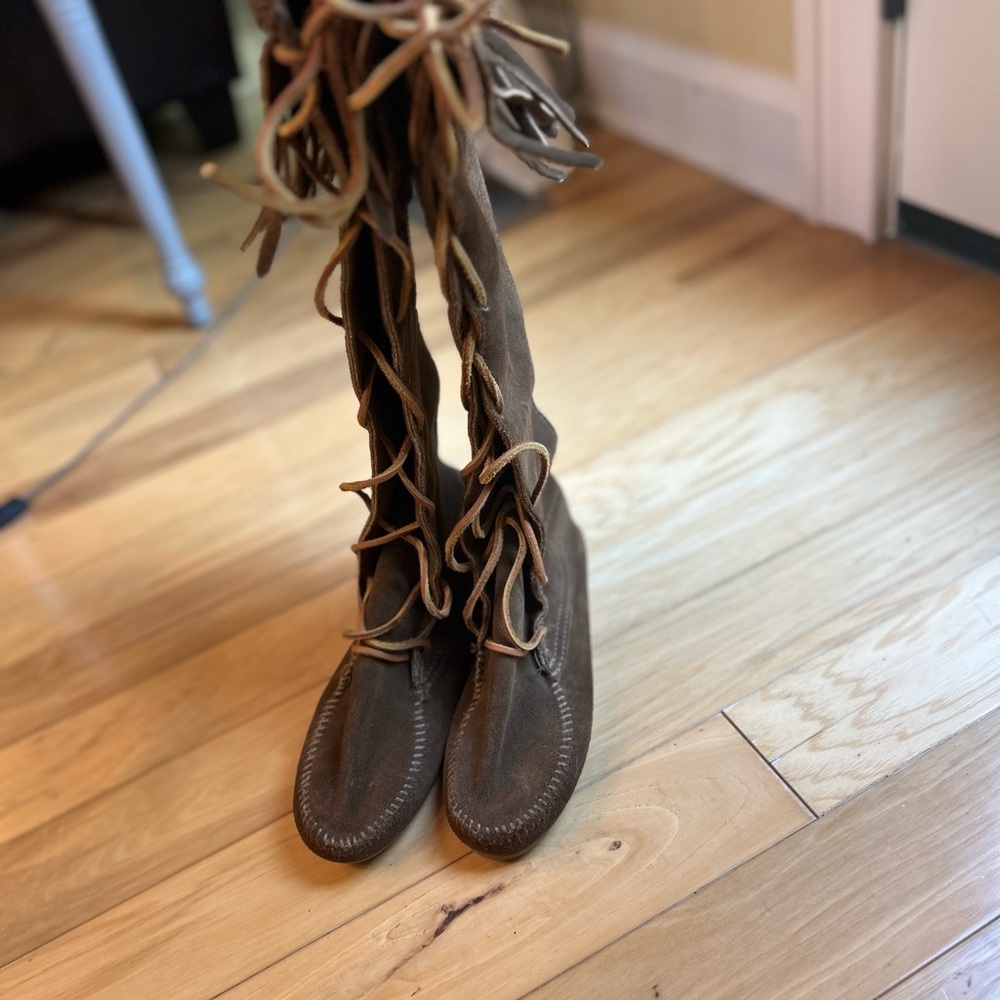 Minnetonka Brown Suede Front Lace Knee-High Leather Boots - Picture 6 of 12